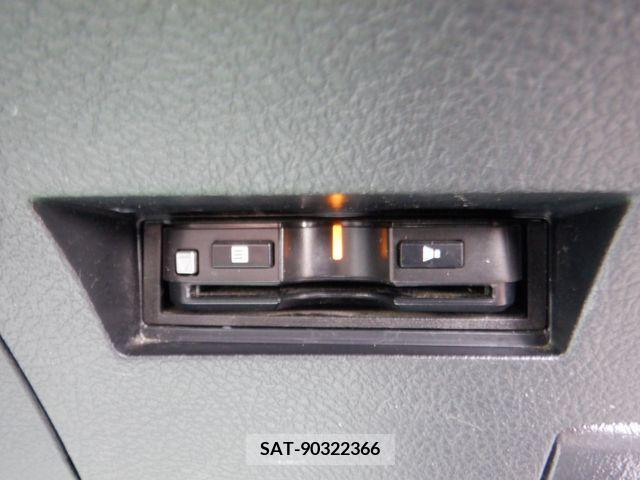 Toyota COROLLA AXIO 2017-09 203842-10