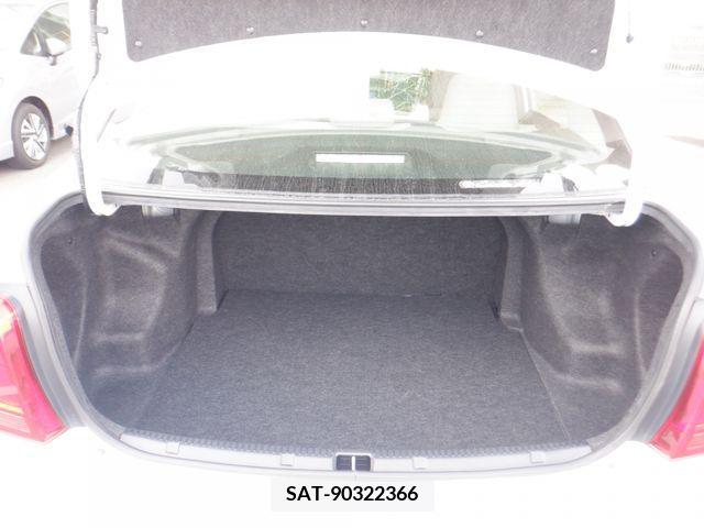 Toyota COROLLA AXIO 2017-09 203842-14