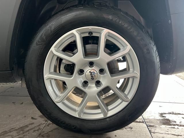 Jeep RENEGADE 2022-06 24387-9