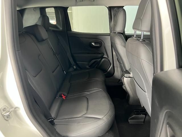 Jeep RENEGADE 2022-06 24387-14