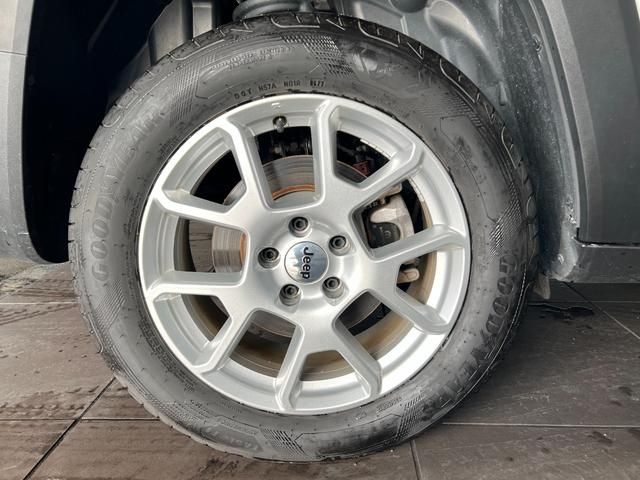 Jeep RENEGADE 2022-06 24387-18