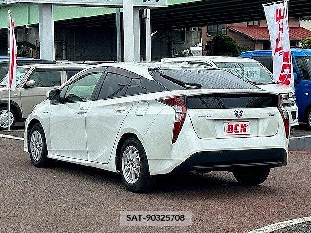 Toyota PRIUS 2016-12 282760-8