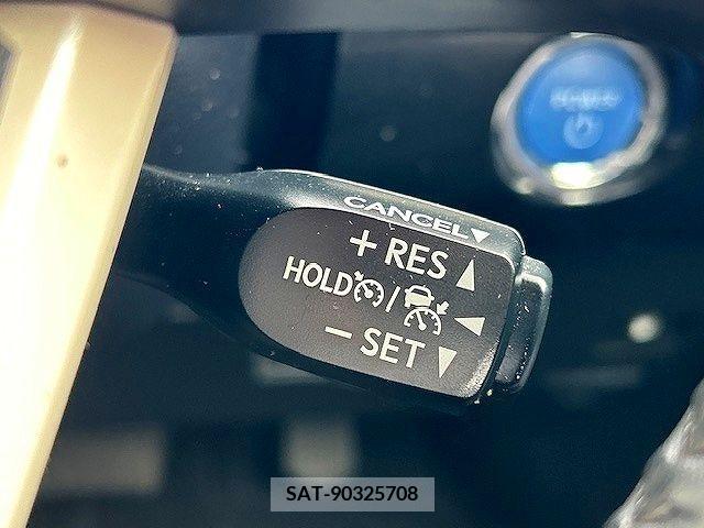 Toyota PRIUS 2016-12 282760-23
