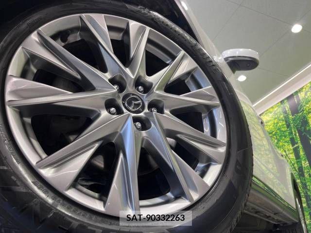 Mazda CX-8 2017-12 266256-14