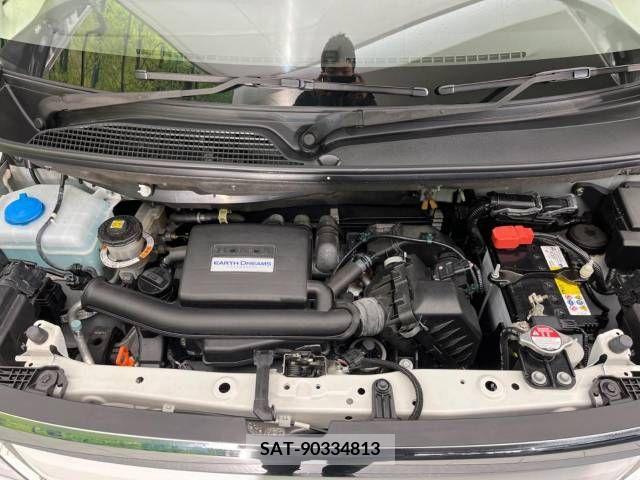 Honda N BOX 2019-03 215106-18