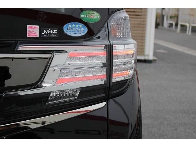 Toyota VELLFIRE 2017-07 183651-11