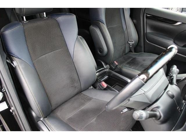 Toyota VELLFIRE 2017-07 183651-12