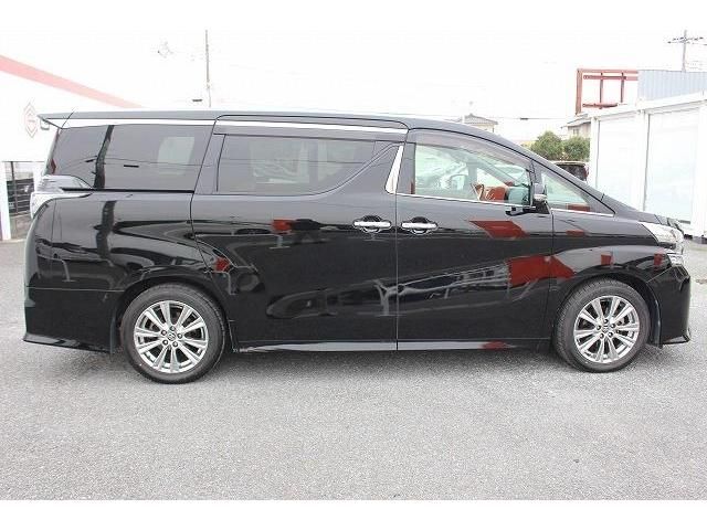 Toyota VELLFIRE 2017-07 183651-8
