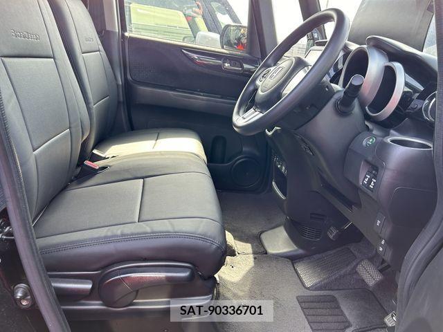 Honda N BOX CUSTOM 2017-01 306706-18