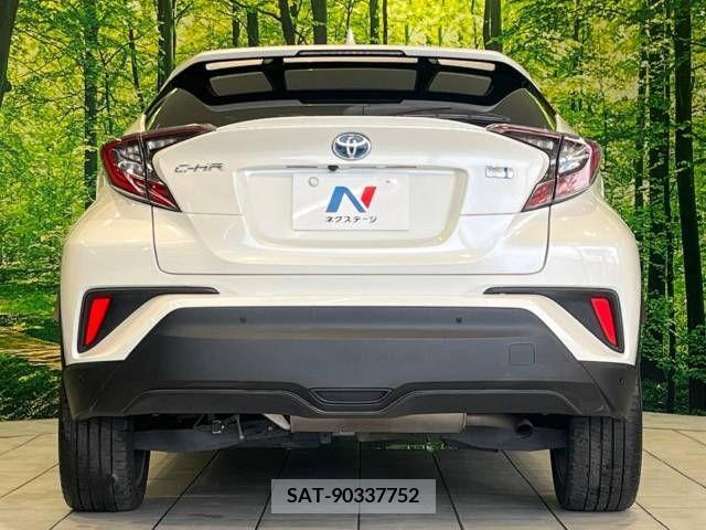 Toyota C-HR 2017-10 323016-15
