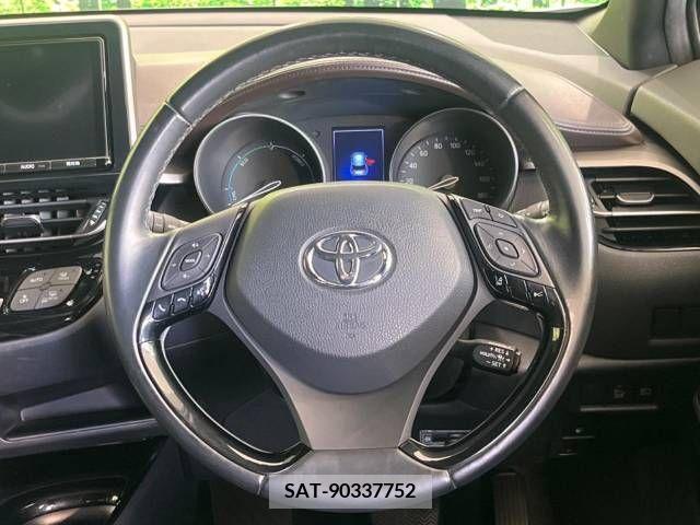 Toyota C-HR 2017-10 323016-11