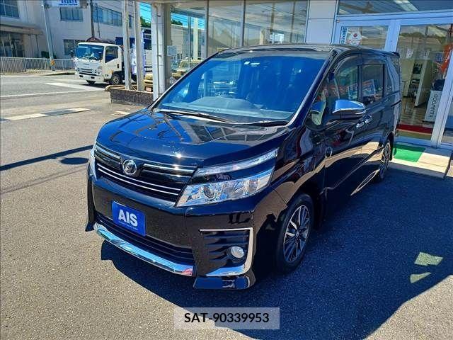 Toyota VOXY 2016-03 370325-0