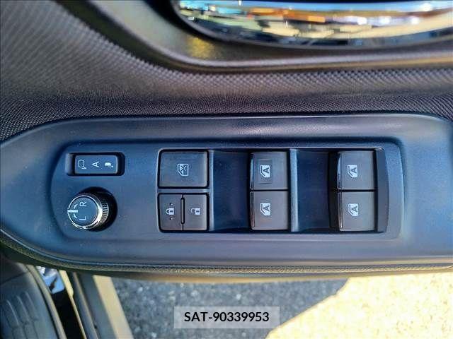 Toyota VOXY 2016-03 370325-25
