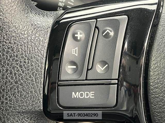 Toyota VITZ 2017-01 220599-7