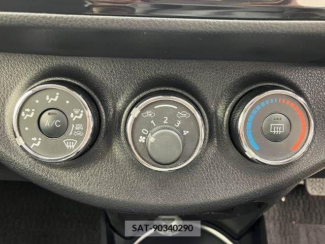 Toyota VITZ 2017-01 220599-8