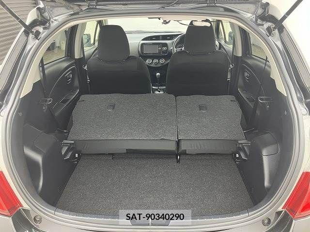 Toyota VITZ 2017-01 220599-19
