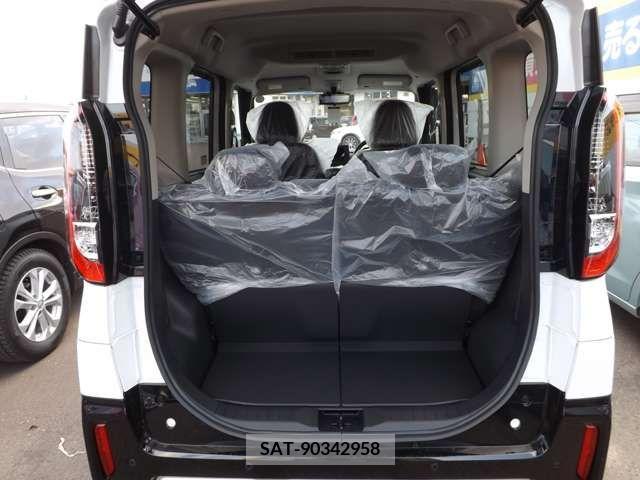 Mitsubishi DELICA MINI 2024-03 229548-15