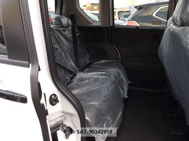 Mitsubishi DELICA MINI 2024-03 229548-14