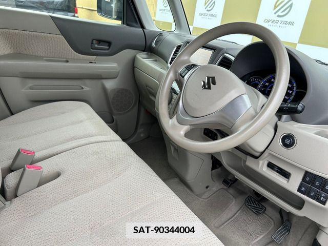 Suzuki SPACIA 2015-10 379828-9