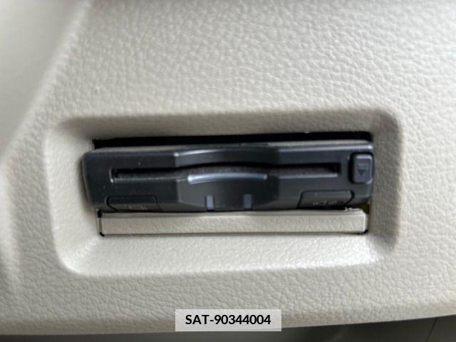 Suzuki SPACIA 2015-10 379828-18