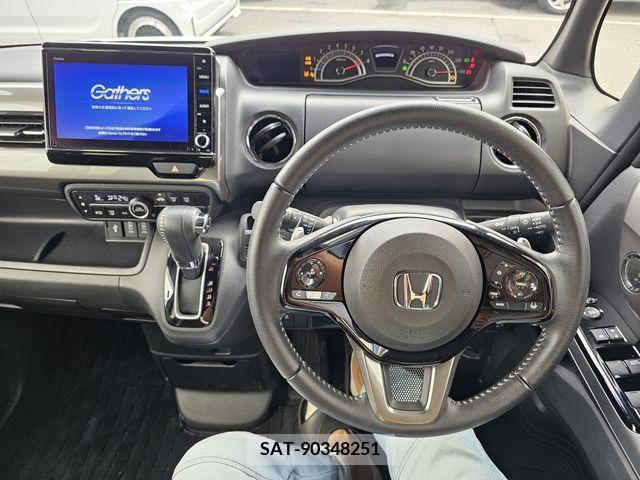Honda N BOX CUSTOM 2022-01 365002-10