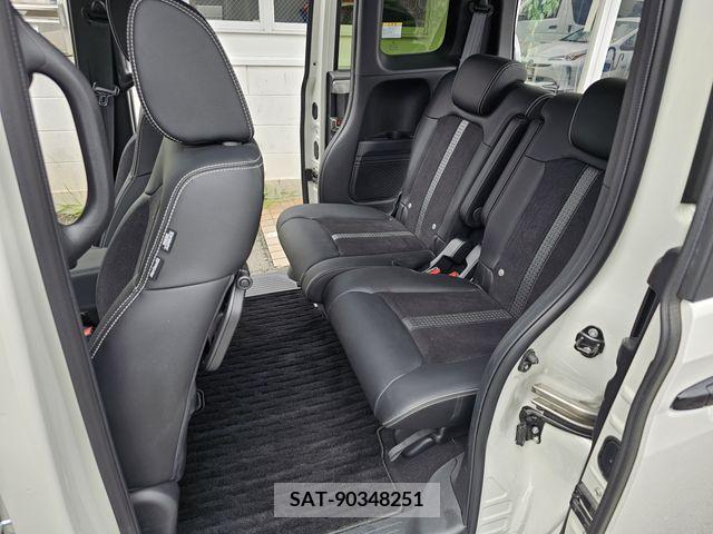 Honda N BOX CUSTOM 2022-01 365002-7