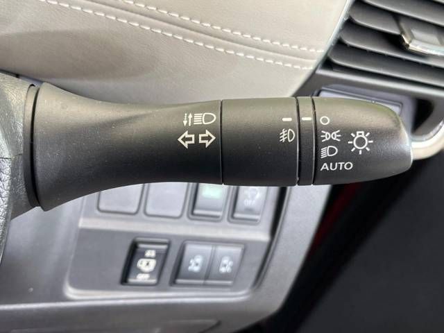Nissan SERENA 2017-08 1519-6