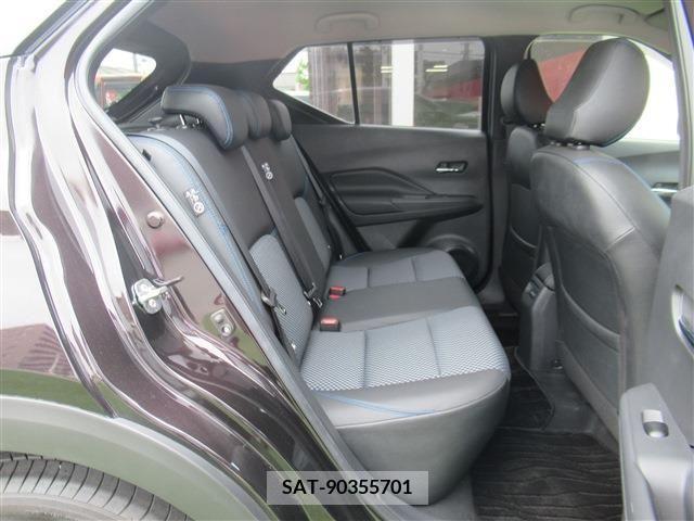 Nissan KICKS 2021-06 274437-4