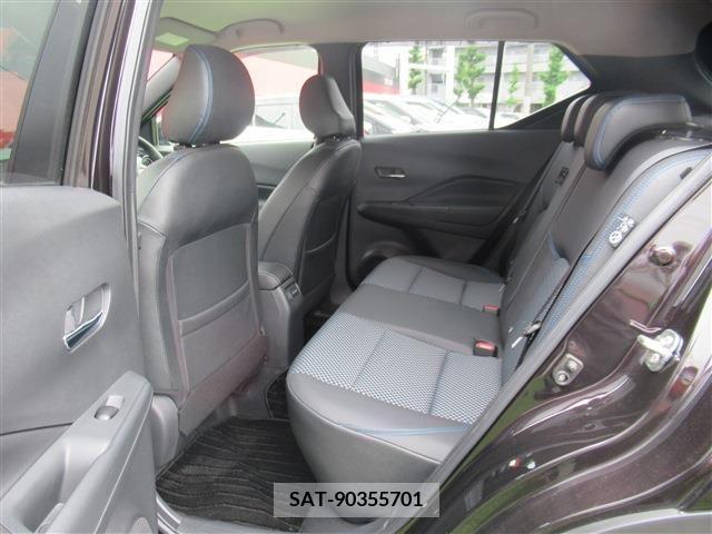 Nissan KICKS 2021-06 274437-6