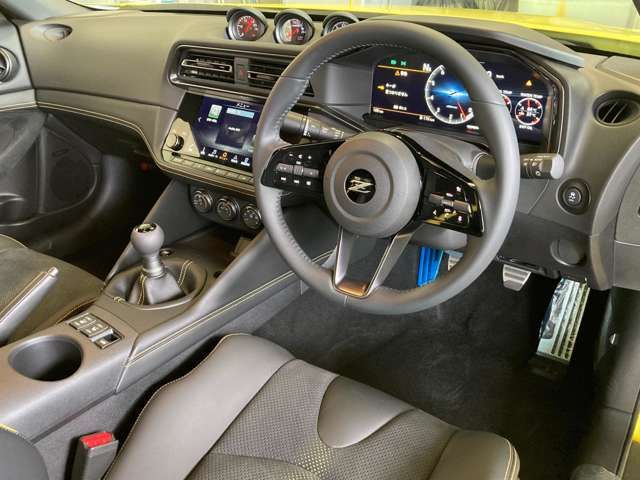Nissan FAIRLADY Z 2022-11 20366-2