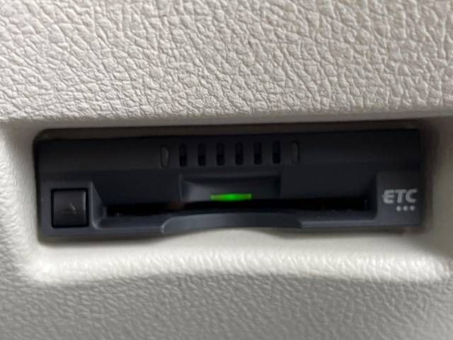 Toyota SIENTA 2019-11 23827-5