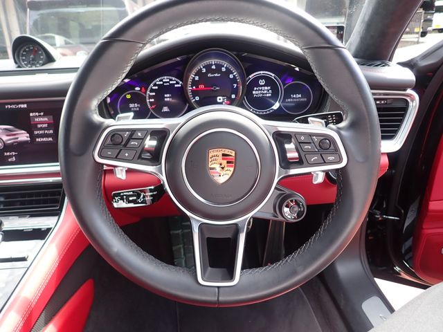 Porsche PANAMERA 2019-04 5925-9