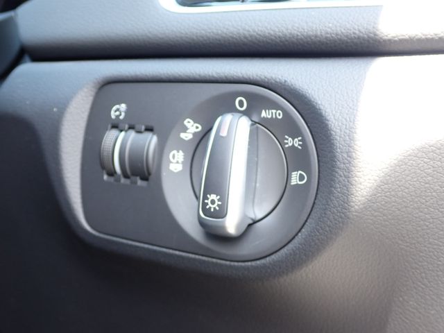 Audi Q3 2015-08 13193-18