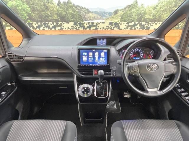 Toyota VOXY 2019-01 20920-1
