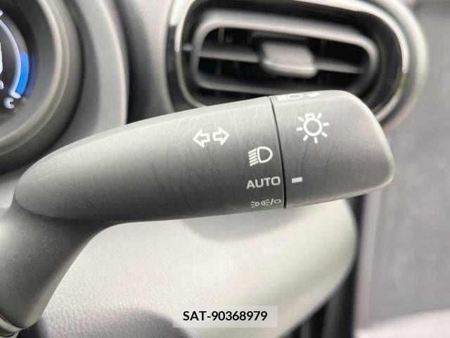 Toyota YARIS 2023-07 371445-8