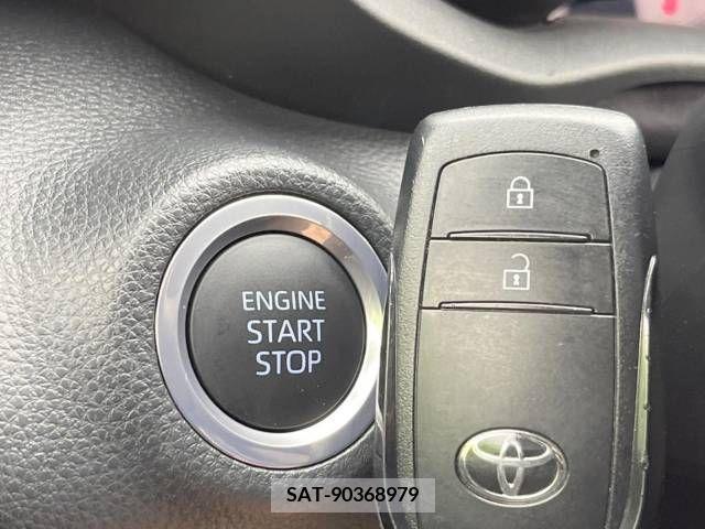 Toyota YARIS 2023-07 371445-6
