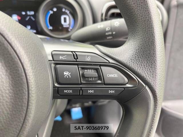 Toyota YARIS 2023-07 371445-2