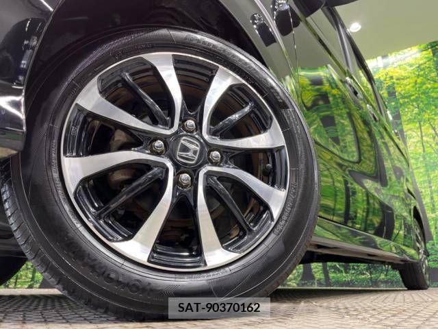 Honda N BOX 2018-06 280664-13