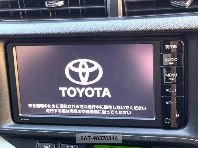 Toyota AQUA 2014-10 356349-2