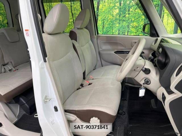 Nissan ROOX 2017-05 323832-8