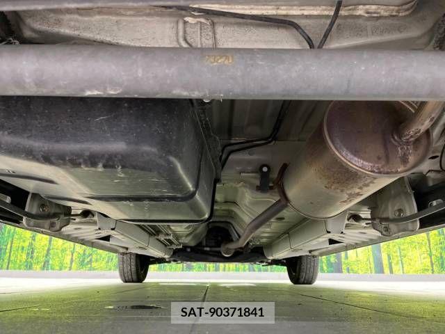 Nissan ROOX 2017-05 323832-19