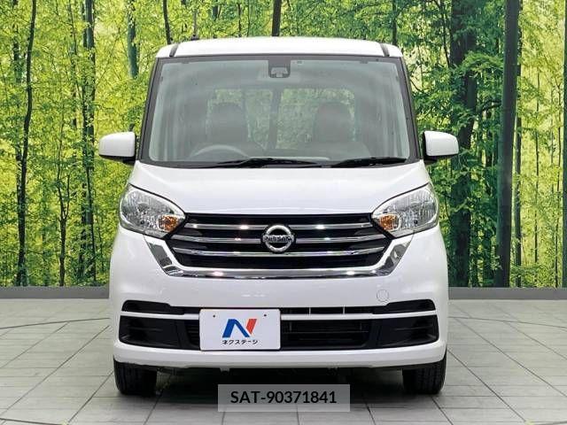 Nissan ROOX 2017-05 323832-14
