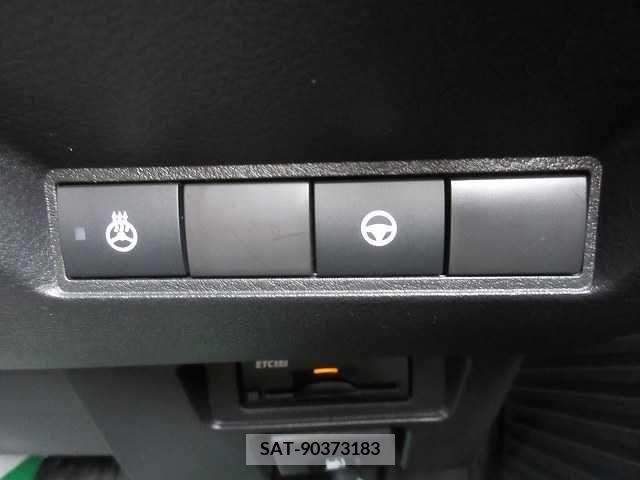 Nissan AURA 2023-05 356657-8