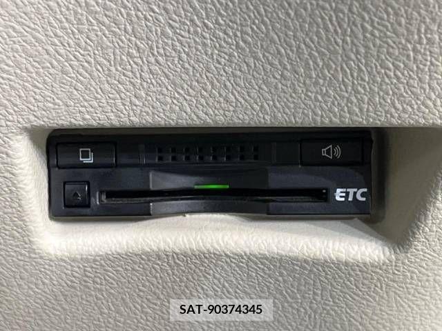 Toyota SIENTA 2015-12 298404-5