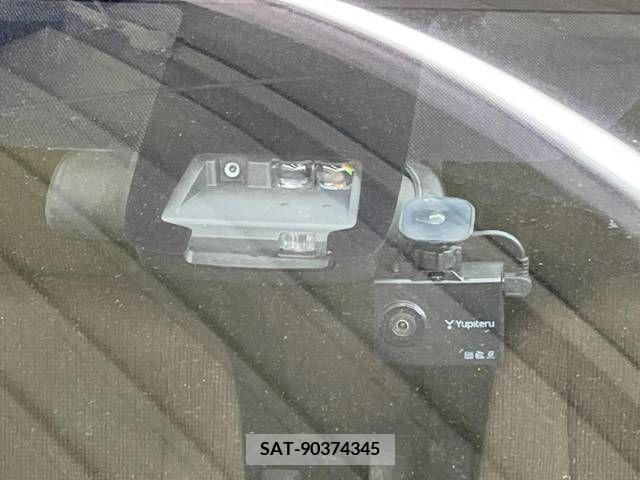 Toyota SIENTA 2015-12 298404-2