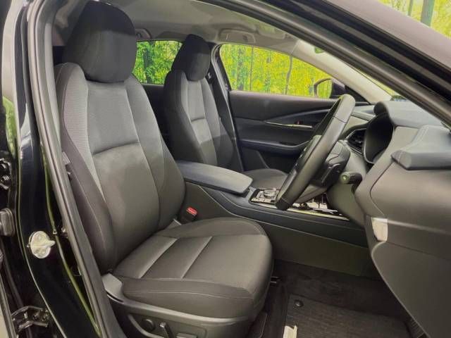 Mazda CX-30 2023-03 191646-9