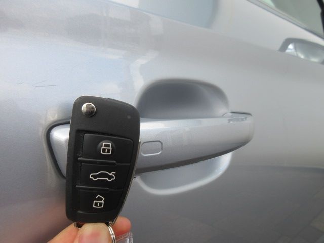 Audi A3 SEDAN 2015-07 180844-23
