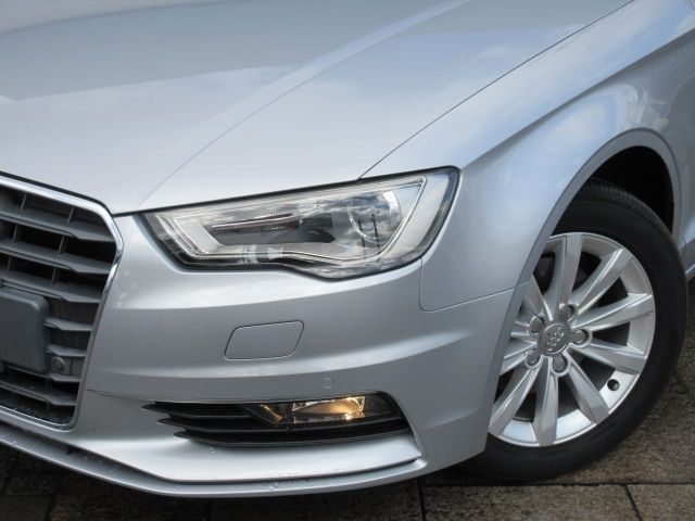 Audi A3 SEDAN 2015-07 180844-4