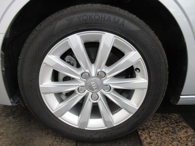 Audi A3 SEDAN 2015-07 180844-29