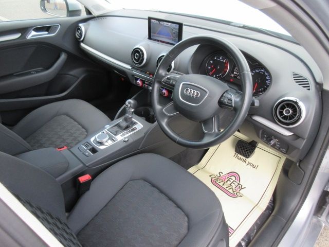 Audi A3 SEDAN 2015-07 180844-17